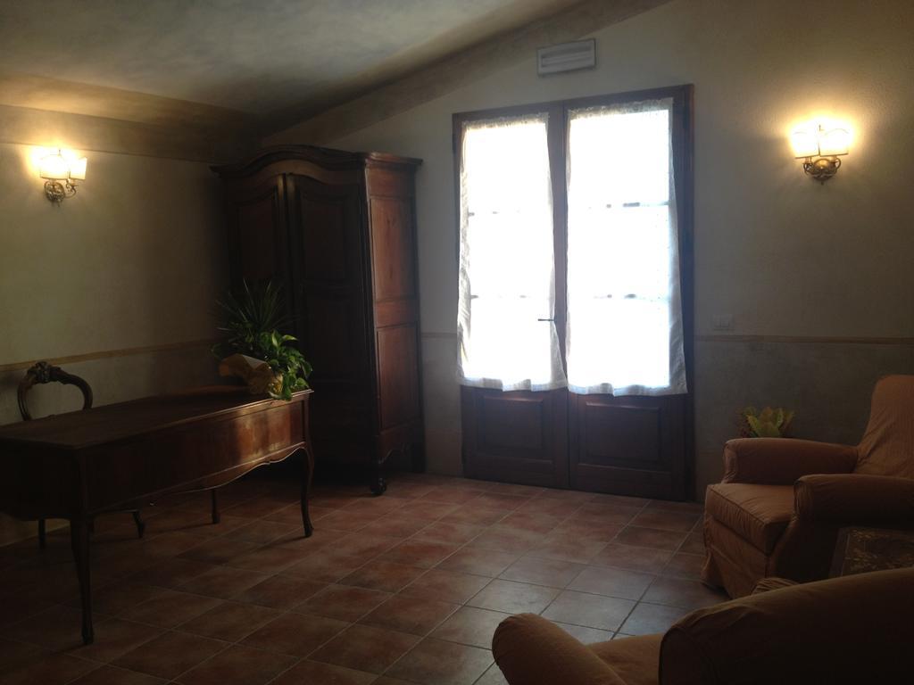 La Locanda Di Ortimino 蒙特斯佩尔托利 外观 照片