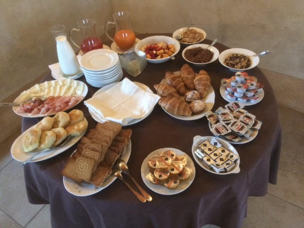 La Locanda Di Ortimino 蒙特斯佩尔托利 外观 照片